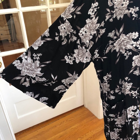 SPIRITUAL GANGSTER - Picture 8 of 14